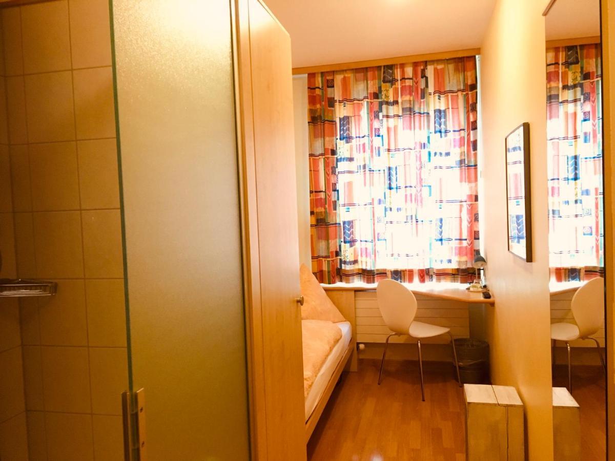 Gasthaus Zum Loewen Neftenbach Ngoại thất bức ảnh